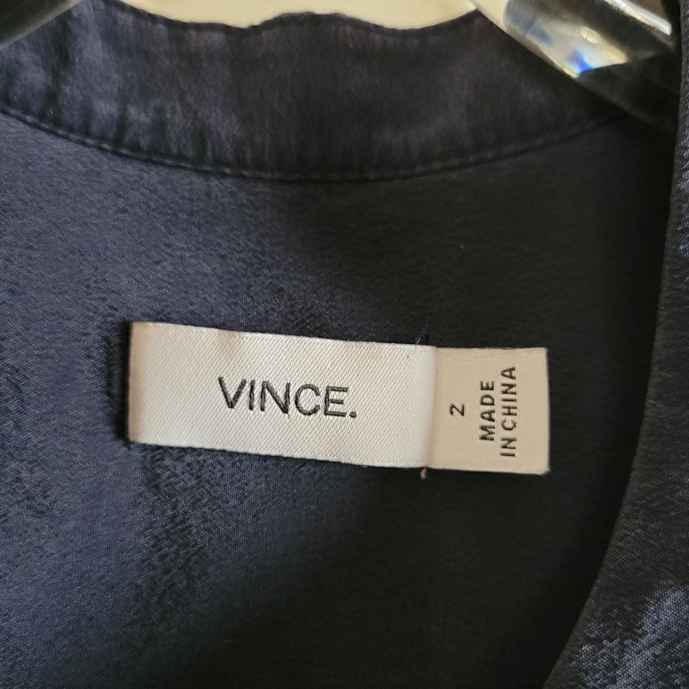 VINCE SIze 2 Blouse - Picture 4 of 4